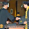 wisuda-unpad-gel-iii-2011_2012-fakultas-ilmu-budaya-oleh-dekan_034