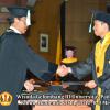 wisuda-unpad-gel-iii-2011_2012-fakultas-ilmu-budaya-oleh-dekan_039