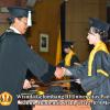 wisuda-unpad-gel-iii-2011_2012-fakultas-ilmu-budaya-oleh-dekan_045