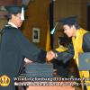 wisuda-unpad-gel-iii-2011_2012-fakultas-ilmu-budaya-oleh-dekan_054