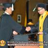 wisuda-unpad-gel-iii-2011_2012-fakultas-ilmu-budaya-oleh-dekan_060