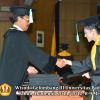 wisuda-unpad-gel-iii-2011_2012-fakultas-ilmu-budaya-oleh-dekan_065