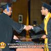 wisuda-unpad-gel-iii-2011_2012-fakultas-isip-oleh-dekan-137