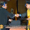 wisuda-unpad-gel-iii-2011_2012-fakultas-isip-oleh-dekan-153