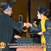 wisuda-unpad-gel-iii-2011_2012-fakultas-isip-oleh-dekan-211