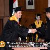 wisuda-unpad-gel-iii-2011_2012-fakultas-pertanian-oleh-rektor-098