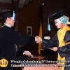 wisuda-unpad-gel-iv-2011_2012-fakultas-ilmu-keperawatan-oleh-dekan-044