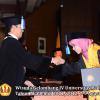 wisuda-unpad-gel-iv-2011_2012-fakultas-ilmu-keperawatan-oleh-dekan-046