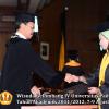 wisuda-unpad-gel-iv-2011_2012-fakultas-ilmu-budaya-oleh-dekan-148