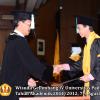 wisuda-unpad-gel-iv-2011_2012-fakultas-ilmu-budaya-oleh-dekan-200