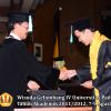 wisuda-unpad-gel-iv-2011_2012-fakultas-ilmu-budaya-oleh-dekan-233