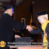 wisuda-unpad-gel-iv-2011_2012-fakultas-isip-oleh-dekan-022